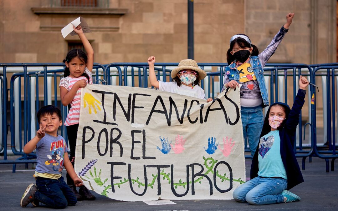 Protestas contra el cambio climático: Pancartas, intervenciones urbanas y activismo comunitario